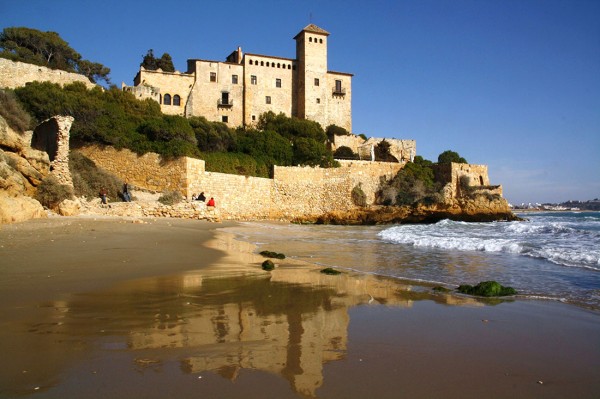 Невероятной красоты замок - Castillo de Tamarit