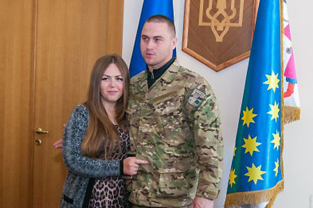 Игорь - боец 93-й бригады встретил в Днепропетровске свою любовь.